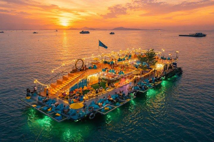 Pattaya Tappia Floating Cafe Ticket with Boat Transfer