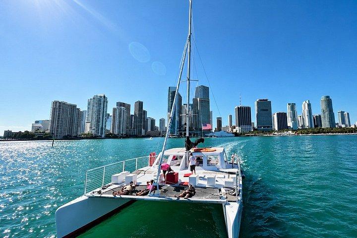 Cruzeiro Ultimate Miami Luxury Sunset Party