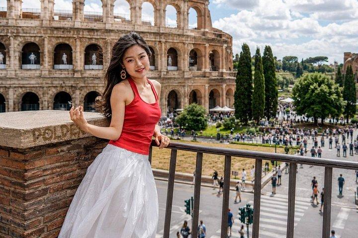 プロのカメラマンとローマで写真撮影