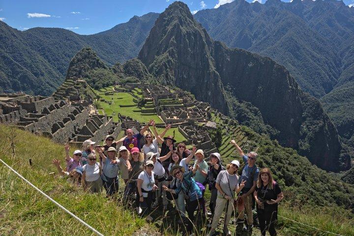 Tour 7 dagen: Cusco Sacred Valley Maras Moray Mountain of Colors Humantay Lagoon