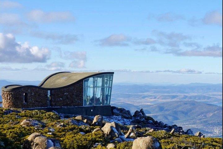 Hobart Hobart Zoo, TMAG and Mount Wellington Guided Day Tour