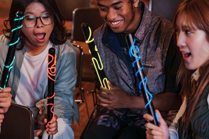 OsakaGLOW：光るダンスパフォーマンスと体験