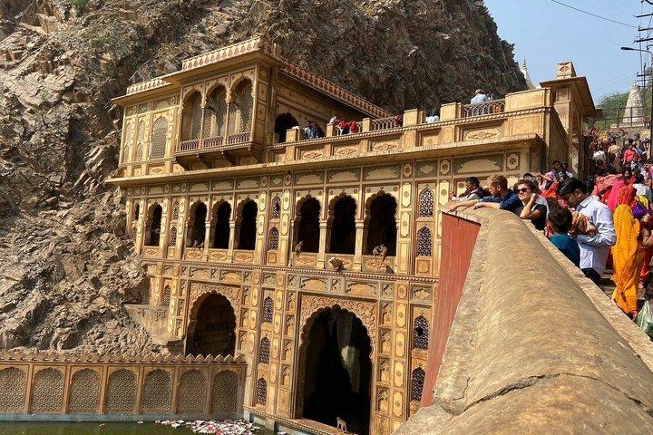 Jaipur Half Day Tour Experience for 5 Hours