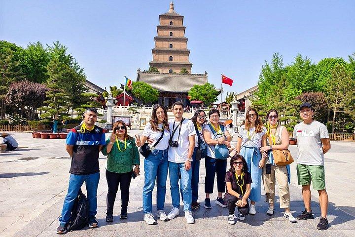 兵馬俑、城壁、パゴダ、ムスリム バザールへのミニ グループ西安日帰りツアー