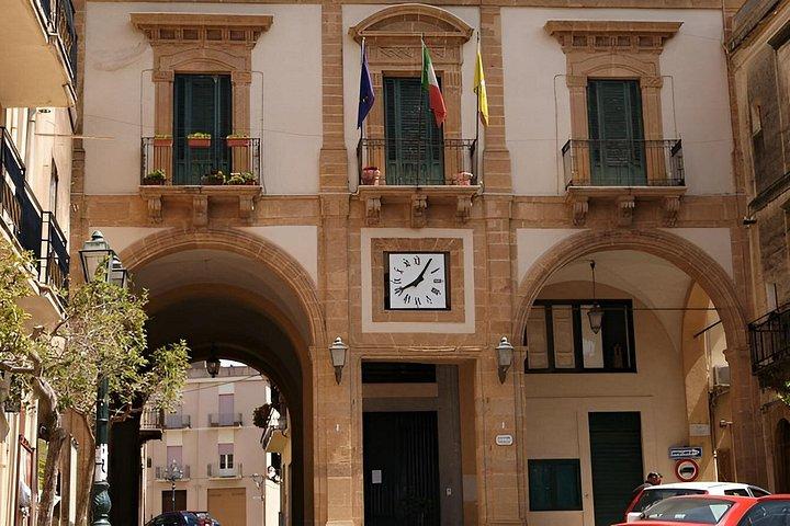 Sambuca di Sicilia & Winery Experience Walking Tour from Sciacca