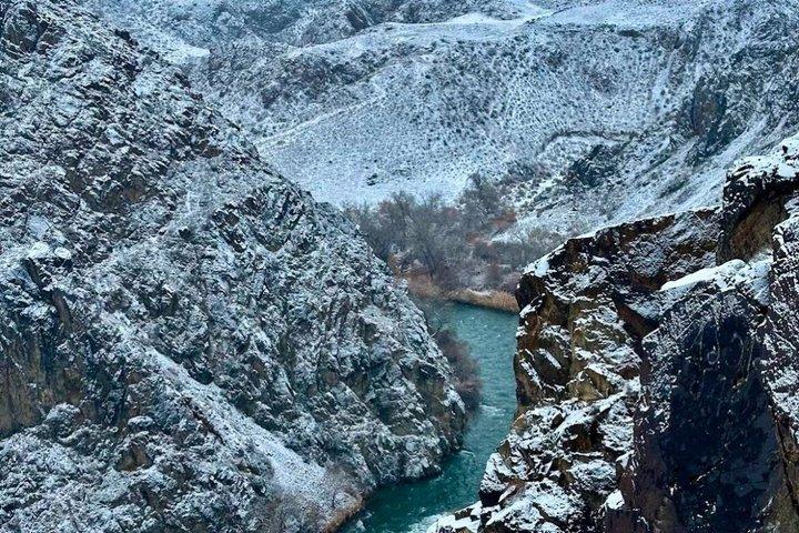 2 - Excursão de um dia ao Charyn Canyon, Kolsay e Kaindy Lakes