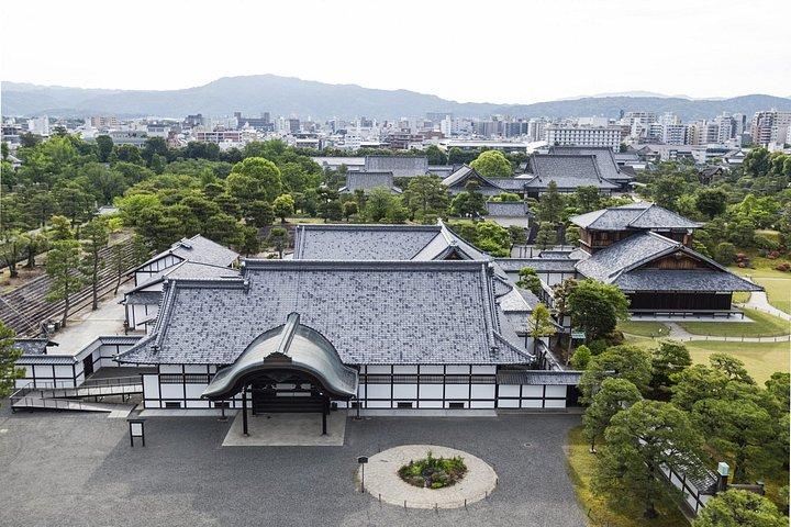 金閣寺嵐山と二条城日帰りツアー
