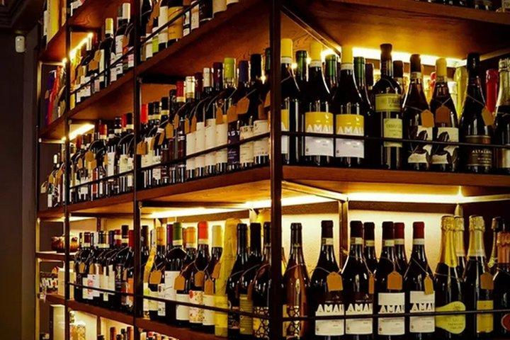 Turin Guided Regional Wine Tasting near the Egyptian Museum