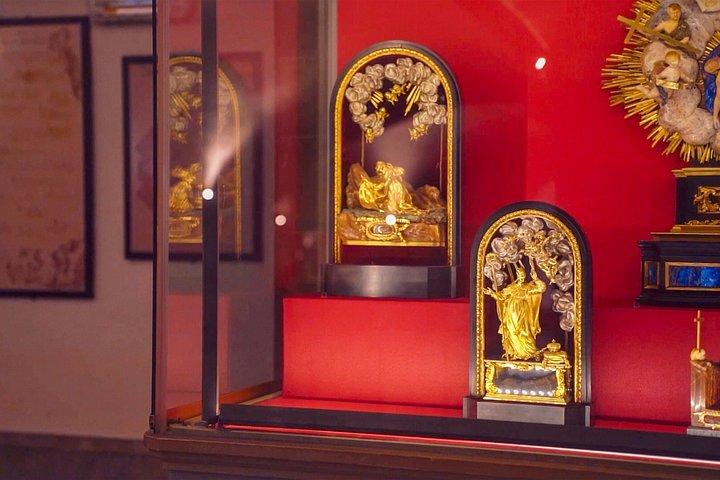 フィレンツェ：ミケランジェロ礼拝堂アクセス付きメディチ家ツアー