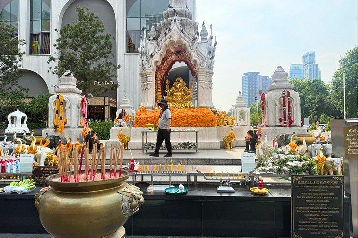 バンコク神聖なる祝福の聖地ウォーキングツアー