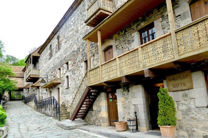 Tour privado a Tsaghkadzor, Lago Sevan, Sevanavank, Dilijan, Haghartsin