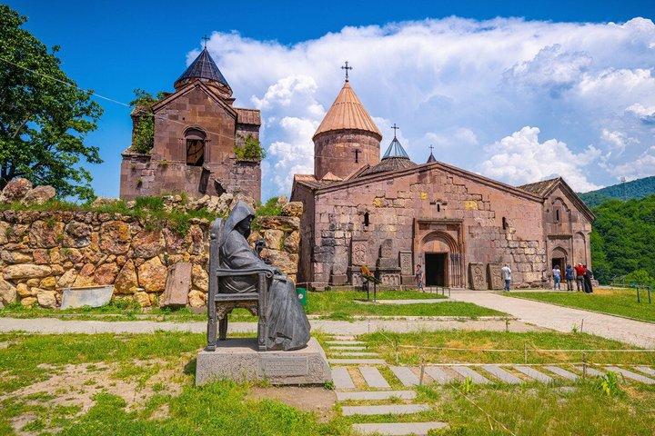 Tour grupal: lago Sevan (Sevanavank), Dilijan (Goshavank, Haghartsin)