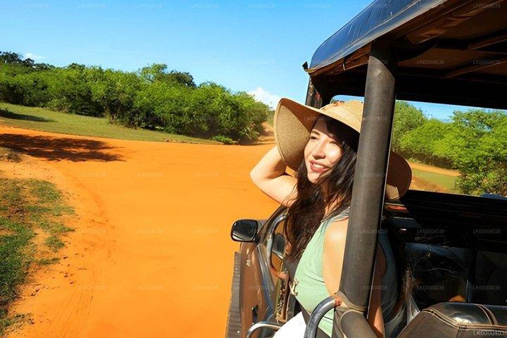 Maduru Oya National Park Safari Privado de Pasikuda
