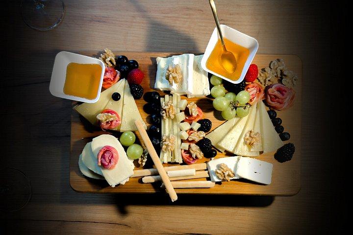 Four Senses Immersive Experience Faro Wine and Cheese