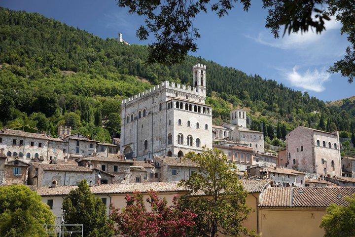 Gubbio: Guided tour to travel in the Medieval Past