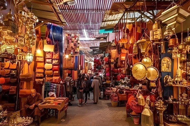 Excursion d'une journée à Marrakech avec Guide local féminin