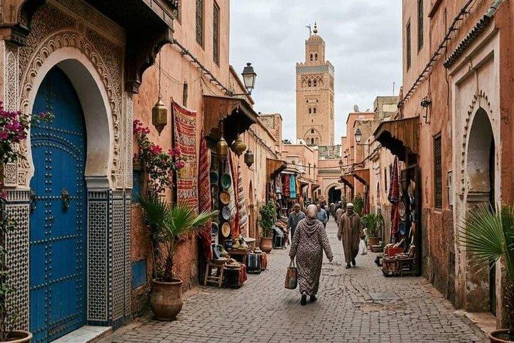 Excursion d'une journée à Marrakech avec Guide local féminin