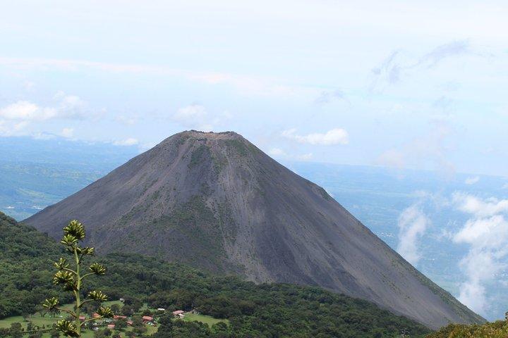 El Salvador : Santa Ana Volcano Guided Hike