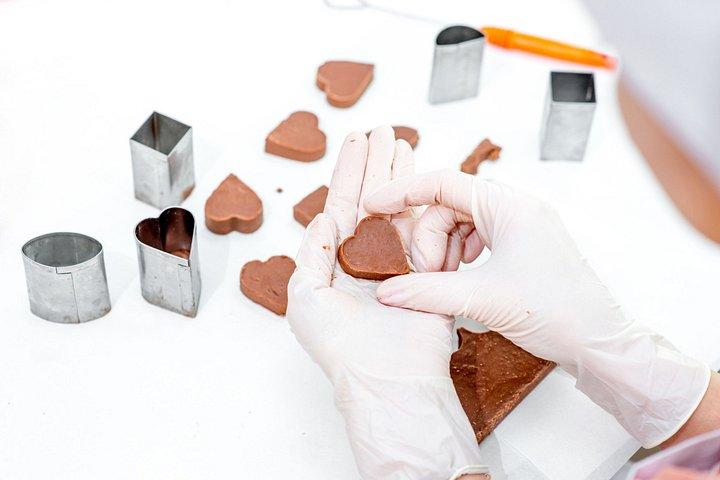 Fun Chocolate Making Class With a Local Chef in Charlotte