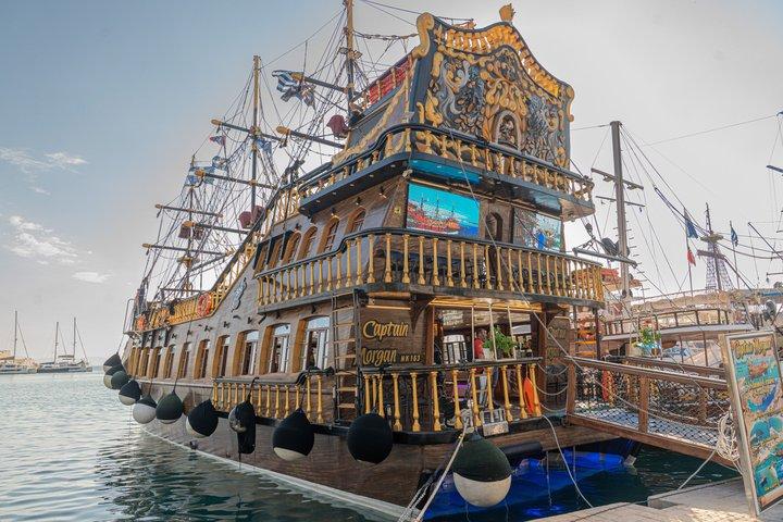 Croisière de luxe sur 3 îles avec 4 arrêts de baignade avec le capitaine Morgan