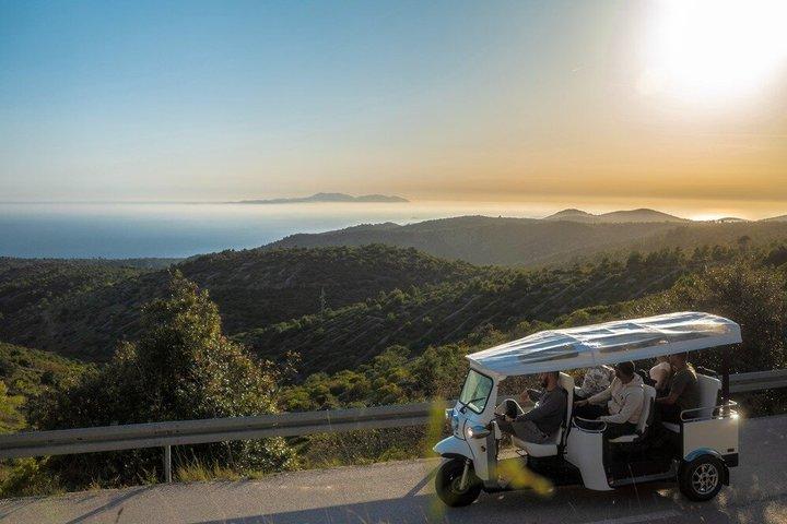 エトゥク・トゥク『フヴァル・ラベンダー畑、石村、景勝』