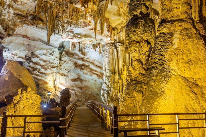 Paradise Cave e Dark Cave Zipline Aventura