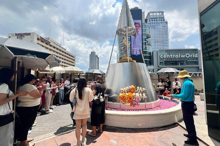 バンコク神聖なる祝福の聖地ウォーキングツアー