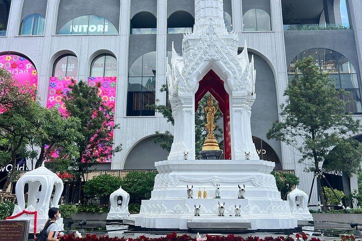 バンコク神聖なる祝福の聖地ウォーキングツアー