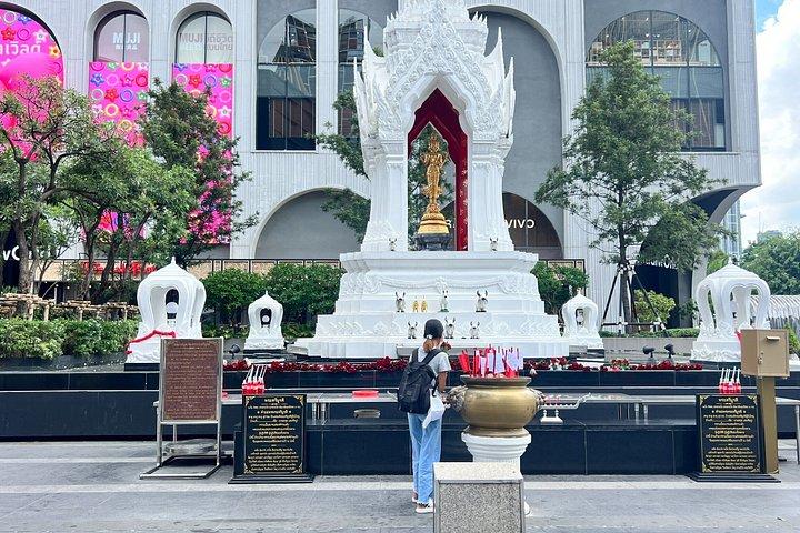 バンコク神聖なる祝福の聖地ウォーキングツアー
