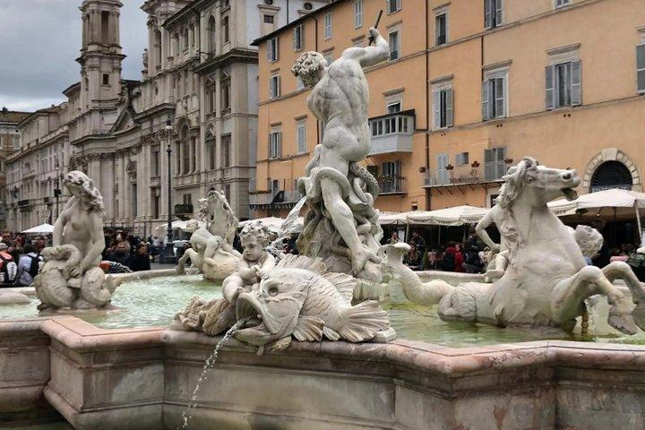 Piazza Navona al Descubierto : Un recorrido a pie autoguiado en Roma