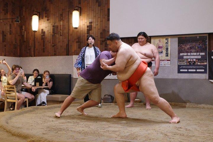 el show de SUMO