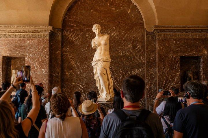 VIP-groepstour door het Louvre en optionele luchthaventransfer