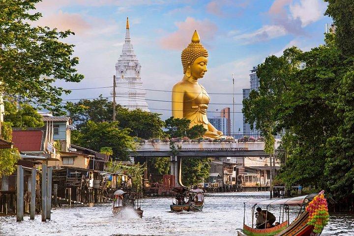 ワット・アルン、ワット・パークナムの3大寺院群（ランチ付き）