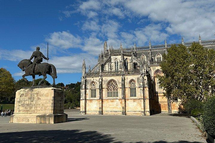 Lisbon to Porto Private Tour in Batalha Tomar and Fátima