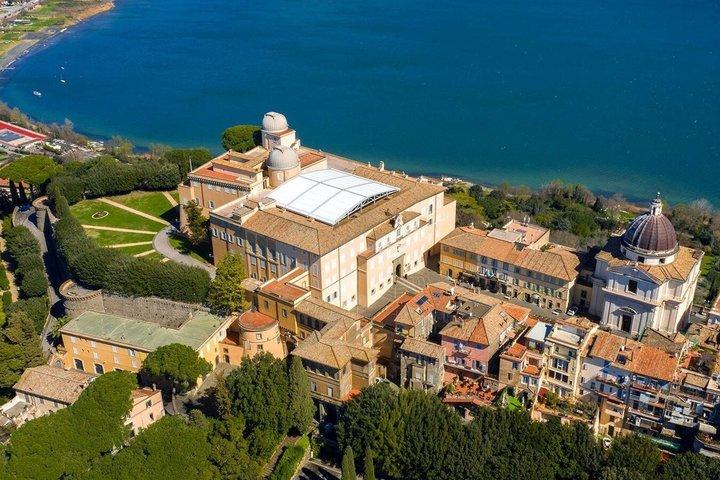 Castel Gandolf, residenza estiva del Papa e giardini con Aperitivo