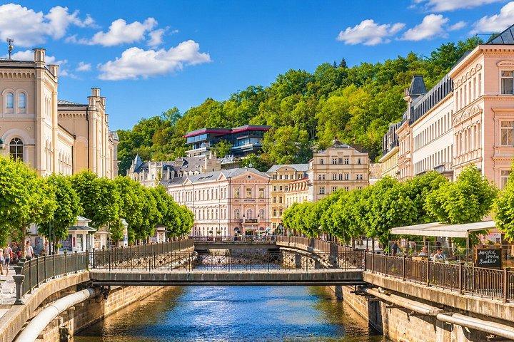 Udflugt til Karlovy Vary med guidet tur ombord og fritid