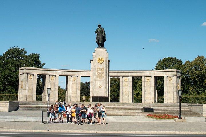 Rundgang Die letzten Tage des Zweiten Weltkrieges durch Berlin