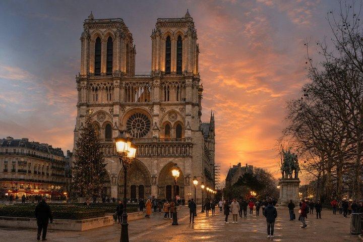 Notre-Dame Paris: Indvendig guidet tur med reserveret adgang