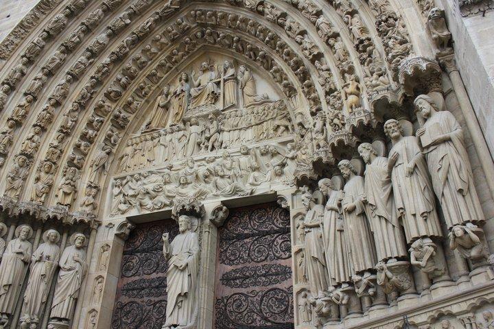 Notre-Dame Paris: Guidad tur med reserverad tillgång