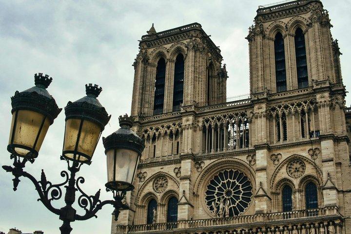 Notre-Dame Paris: Guidad tur med reserverad tillgång