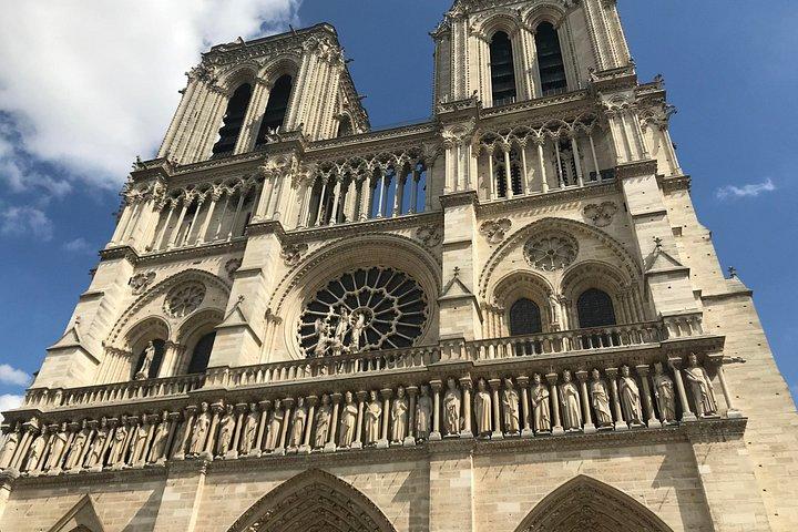 Notre-Dame Paris: Guidad tur med reserverad tillgång