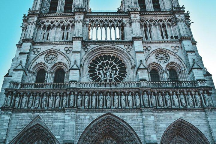 Notre-Dame Paris: Guidad tur med reserverad tillgång