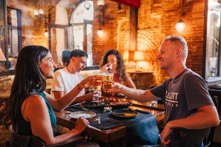 マルベージャ・フードツアー: 地元の人とのタパス、飲み物、歓喜