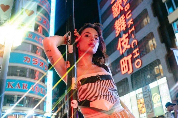 Shinjuku Neon nat fotoshoot med Professionel fotograf