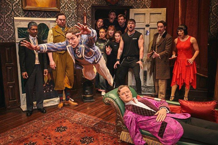 The Play That Goes Wrong Tickets - Duchess Theatre（ロンドン）