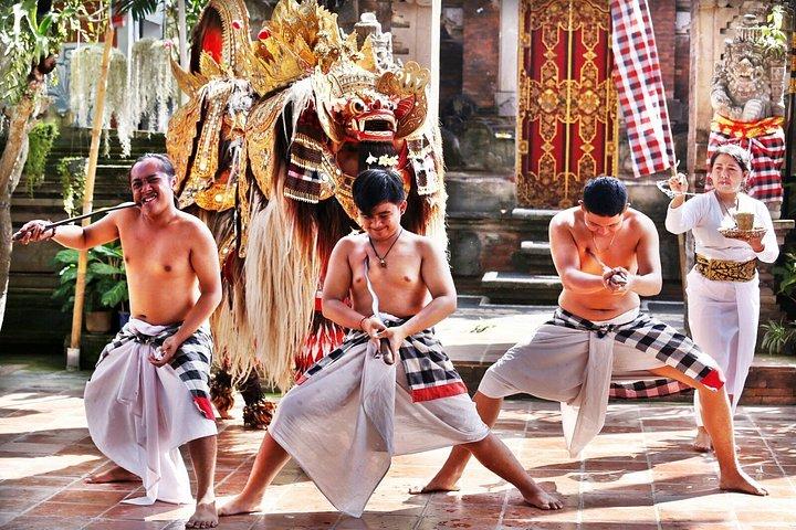 Bali Kulturtour mit traditionellen Tanztempeln und Kaffee
