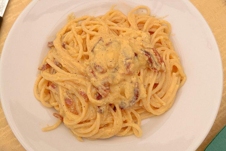 ローマ：昼食付き全日ゴルフカートツアー