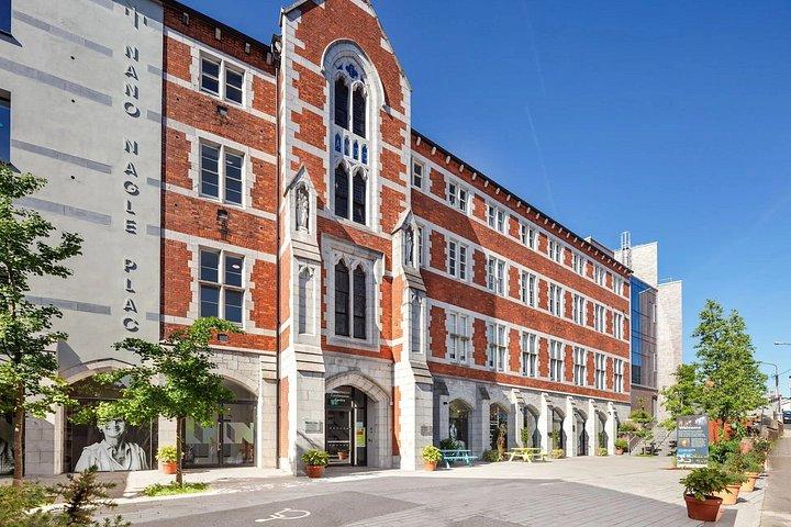 Cork Self Guided Walking Tour Essentials com áudio e quiz