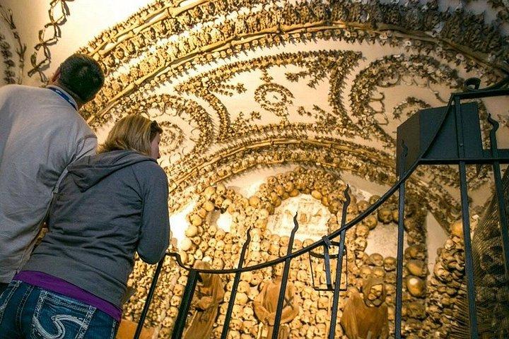 ローマ:カプチン・フランシスコ修道会地下納骨堂と博物館の訪問(音声ガイド付き)