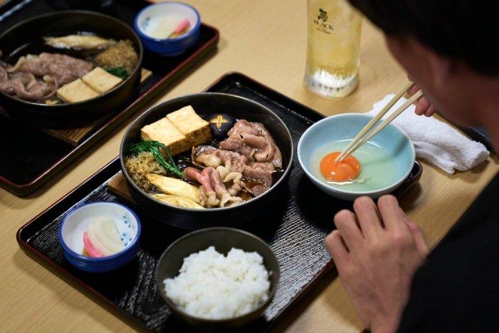 Tokio : Tour gastronómico de Nihonbashi con un anfitrión trilingüe Japonés